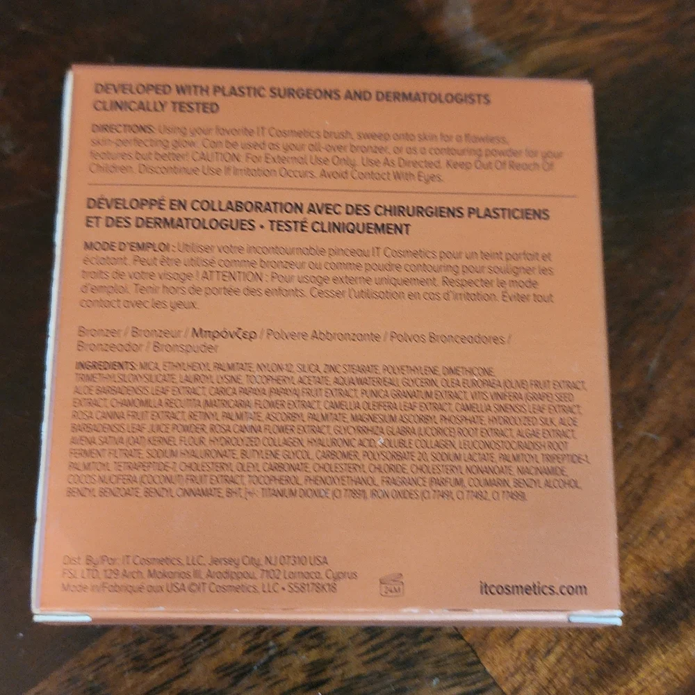 IT Cosmetics Bye Bye Pores Bronzer - Warm Orange